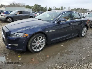 2016 Jaguar XJ R-Sport z VIN SAJWJ1CD6G8W01681, wystawiony jako Copart lot #46894455 z przebiegiem 46 469 mil mil oraz Szkoda całkowita • Salvage title. Historia ofert i sprzedaży dostępna na DreamBid. Obrazek 1.