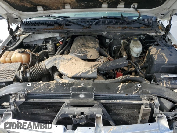 2004 Chevrolet Tahoe LS z VIN 1GNEC13V84R288076, wystawiony jako Copart lot #58320985 z przebiegiem 263 726 mil mil oraz Szkoda całkowita • Salvage title. Historia ofert i sprzedaży dostępna na DreamBid. Obrazek 11.