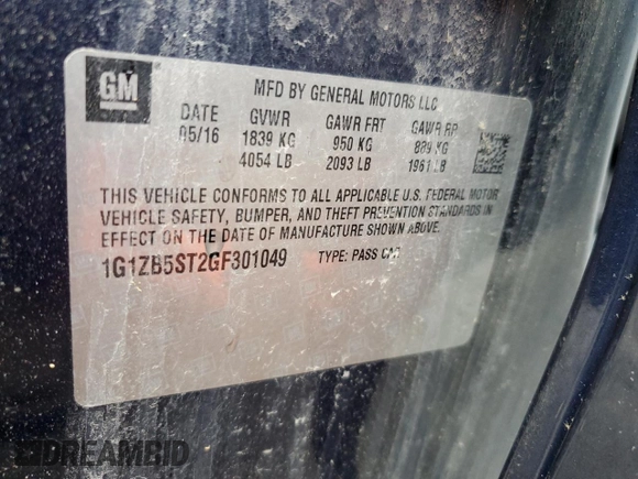 2016 Chevrolet Malibu LS z VIN 1G1ZB5ST2GF301049, wystawiony jako Copart lot #57834155 z przebiegiem Nie podano mil oraz Nie do naprawy. Historia ofert i sprzedaży dostępna na DreamBid. Obrazek 12.
