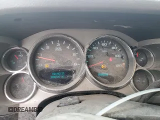 2008 GMC Sierra 1500 with VIN 1GTHC24KX8E133350, listed as a Copart auction lot 89265915 with 300,420 mi miles and Salvage Title. Bid and sale history available at DreamBid. Image 9.
