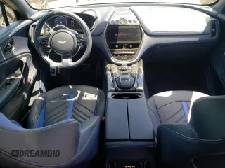 2023 Aston Martin DBX 707 z VIN SD7VUJBW1PTV06463, wystawiony jako Copart lot #55336944 z przebiegiem 13 126 mil mil oraz Szkody całkowita. Historia ofert i sprzedaży dostępna na DreamBid. Obrazek 8.