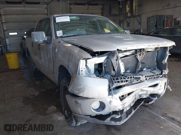 2007 Ford F-150 XLT with VIN 1FTPW14527KC78244, listed as a IAAI auction lot 41392809 with 272,645 mi miles. Bid and sale history available at carsss.com. Image 1.