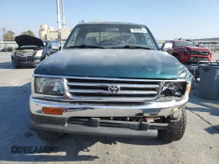 1997 Toyota T100 SR5 with VIN JT4UN24D8V0047084, listed as a Copart auction lot 82485654 with 181,596 mi miles and Salvage Title. Bid and sale history available at DreamBid. Image 5.