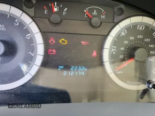 2008 Ford Escape XLS with VIN 1FMCU92Z58KD86427, listed as a Copart auction lot 47195845 with 212,174 mi miles and Salvage title. Bid and sale history available at DreamBid. Image 9.
