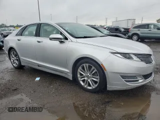 2013 Lincoln MKZ with VIN 3LN6L2GK8DR817335, listed as a Copart auction lot 67194755 with 83,673 mi miles and Clean title. Bid and sale history available at DreamBid. Image 4.