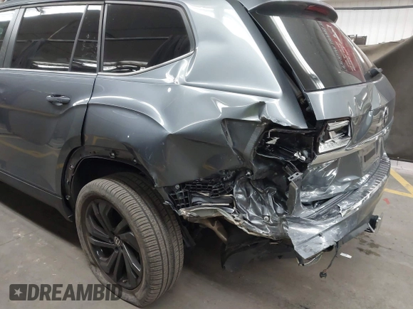 2023 Volkswagen Atlas SE с VIN 1V2JR2CA2PC506401, выставлен на аукционе IAAI как лот 41805834 с пробегом 29 124 миль миль и . История ставок и продаж доступна на DreamBid. Изображение 6.