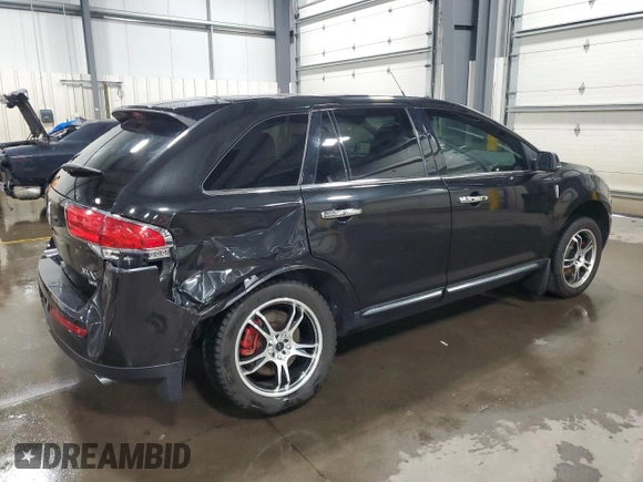 2013 Lincoln MKX z VIN 2LMDJ8JK0DBL26172, wystawiony jako Copart lot #54332155 z przebiegiem 158 182 mil mil oraz Szkoda całkowita • Salvage title. Historia ofert i sprzedaży dostępna na DreamBid. Obrazek 3.