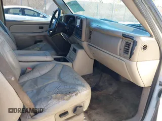 2002 GMC Yukon SLT z VIN 1GKEC13T32R256757, wystawiony jako IAAI lot #41657945 z przebiegiem 331 831 mil mil oraz . Historia ofert i sprzedaży dostępna na DreamBid. Obrazek 5.