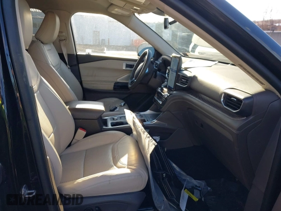 2021 Ford Explorer Platinum with VIN 1FM5K8HC8MGB86120, listed as a IAAI auction lot 41822179 with 58,848 mi miles. Bid and sale history available at carsss.com. Image 5.