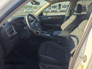 2024 Volkswagen Atlas SE with VIN 1V2HR2CA1RC576389, listed as a IAAI auction lot 42702484 with 19,681 mi miles and . Bid and sale history available at DreamBid. Image 1.