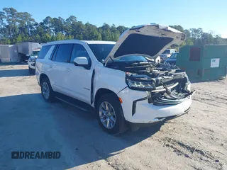 2021 Chevrolet Tahoe LT z VIN 1GNSKNKD8MR103014, wystawiony jako IAAI lot #41586519 z przebiegiem 102 096 mil mil oraz . Historia ofert i sprzedaży dostępna na DreamBid. Obrazek 1.