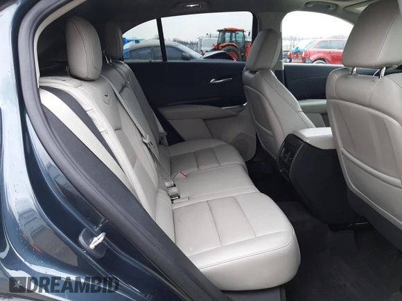 2021 Cadillac XT4 FWD Premium Luxury with VIN 1GYFZCR43MF001003, listed as a Copart auction lot 67527962 with 30,230 mi miles. Bid and sale history available at carsss.com. Image 11.