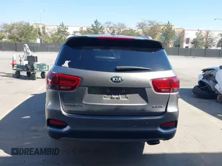 2019 Kia Sorento EX with VIN 5XYPHDA50KG514825, listed as a IAAI auction lot 41612310 with 100,855 mi miles and . Bid and sale history available at DreamBid. Image 17.