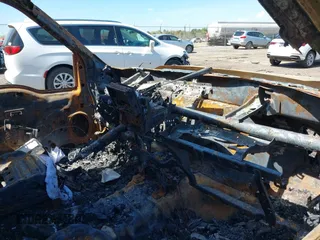 2015 Ford F-250 Lariat с VIN 1FT7W2B65FEC45057, выставлен на аукционе IAAI как лот 41857864 с пробегом Не указан миль и . История ставок и продаж доступна на DreamBid. Изображение 5.