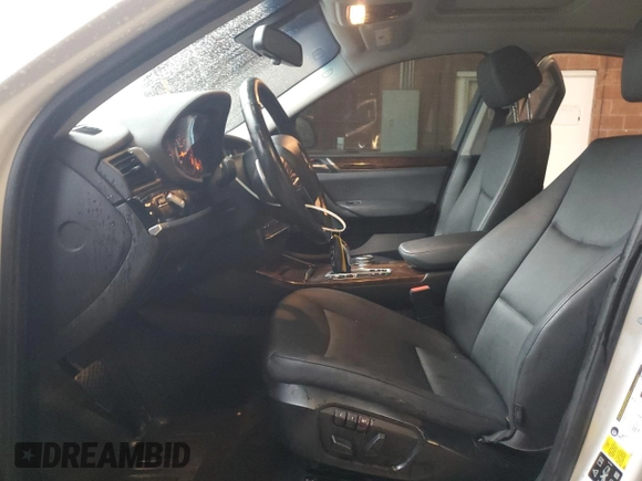 2015 BMW X4 xDrive28i z VIN 5UXXW3C57F0M88652, wystawiony jako Copart lot #45111725 z przebiegiem 162 326 mil mil oraz Szkoda całkowita • Salvage title. Historia ofert i sprzedaży dostępna na DreamBid. Obrazek 7.