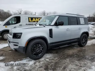 2024 Land Rover Defender S z VIN SALEJ7EU8R2315730, wystawiony jako Copart lot #42731245 z przebiegiem 249 mil mil oraz Szkoda całkowita • Salvage title. Historia ofert i sprzedaży dostępna na DreamBid. Obrazek 1.