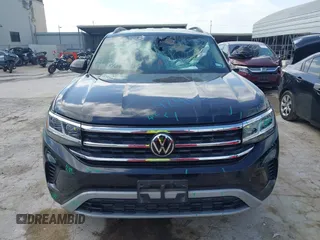 2022 Volkswagen Atlas SE with VIN 1V2WR2CA0NC528514, listed as a IAAI auction lot 42403584 with 60,778 mi miles and . Bid and sale history available at DreamBid. Image 12.