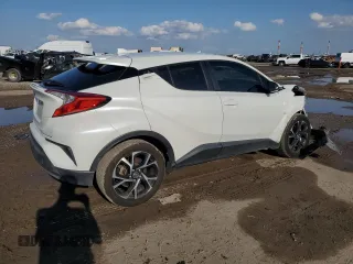 2018 Toyota C-HR XLE with VIN NMTKHMBX0JR011838, listed as a Copart auction lot 50457495 with 108,585 mi miles and Salvage Title. Bid and sale history available at carsss.com. Image 3.