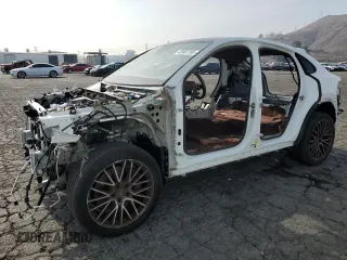 2023 Porsche Cayenne z VIN WP1BA2AY0PDA27254, wystawiony jako Copart lot #43451155 z przebiegiem Nie podano mil oraz Czysty tytuł • Clean title. Historia ofert i sprzedaży dostępna na DreamBid. Obrazek 1.