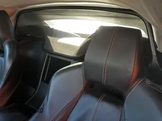 2008 Aston Martin Vantage z VIN SCFBF04B18GD08286, wystawiony jako Copart lot #42556915 z przebiegiem 24 881 mil mil oraz Szkoda całkowita • Salvage title. Historia ofert i sprzedaży dostępna na DreamBid. Obrazek 10.