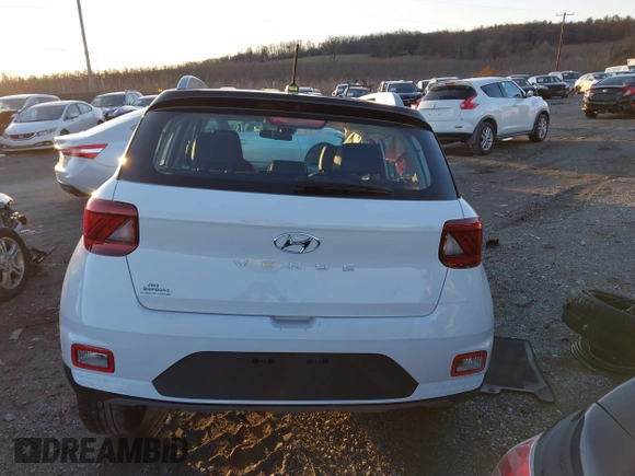 2024 Hyundai Venue SEL with VIN KMHRC8A39RU327634, listed as a IAAI auction lot 41185940 with 1,486 mi miles and . Bid and sale history available at DreamBid. Image 16.