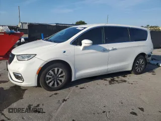2021 Chrysler Pacifica Hybrid Touring L with VIN 2C4RC1L73MR576917, listed as a Copart auction lot 58707585 with 101,591 mi miles and Non repairable. Bid and sale history available at DreamBid. Image 1.