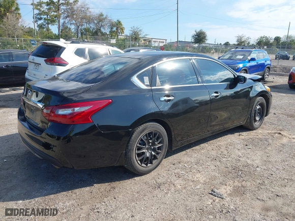 2018 Nissan Altima 2.5 SL with VIN 1N4AL3AP7JC224736, listed as a IAAI auction lot 41687658 with 98,835 mi miles. Bid and sale history available at carsss.com. Image 4.