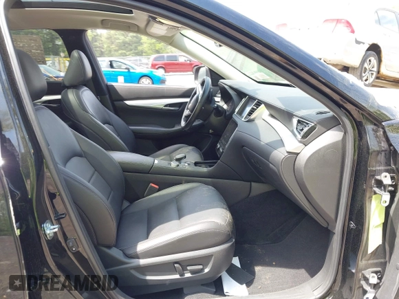 2021 Infiniti QX50 Luxe z VIN 3PCAJ5BB3MF109038, wystawiony jako IAAI lot #42232309 z przebiegiem 41 124 mil mil oraz . Historia ofert i sprzedaży dostępna na DreamBid. Obrazek 5.