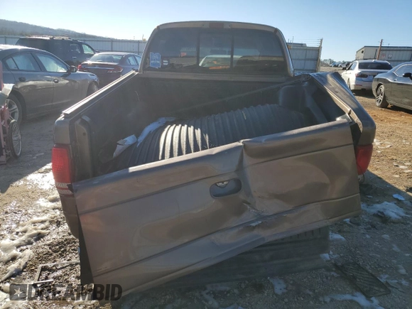 2000 Dodge Dakota Sport with VIN 1B7GL2AX3YS715657, listed as a Copart auction lot 88236515 with 170,873 mi miles and Clean Title. Bid and sale history available at DreamBid. Image 6.