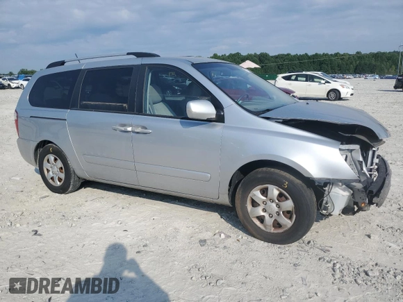 2010 Kia Sedona LX with VIN KNDMG4C34A6340230, listed as a Copart auction lot 67772684 with 142,030 mi miles and Salvage Title. Bid and sale history available at carsss.com. Image 4.