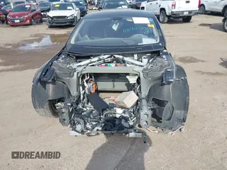 2013 Tesla Model S Performance с VIN 5YJSA1DP2DFP05411, выставлен на аукционе IAAI как лот 42705130 с пробегом Не указан миль и . История ставок и продаж доступна на DreamBid. Изображение 11.
