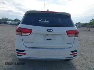 2017 Kia Sorento SXL z VIN 5XYPK4A58HG251610, wystawiony jako IAAI lot #42351313 z przebiegiem 147 527 mil mil oraz . Historia ofert i sprzedaży dostępna na DreamBid. Obrazek 16.