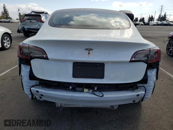 2023 Tesla Model 3 z VIN 5YJ3E1EA1PF598293, wystawiony jako Copart lot #78103684 z przebiegiem 18 805 mil mil oraz Szkoda całkowita • Salvage title. Historia ofert i sprzedaży dostępna na DreamBid. Obrazek 6.