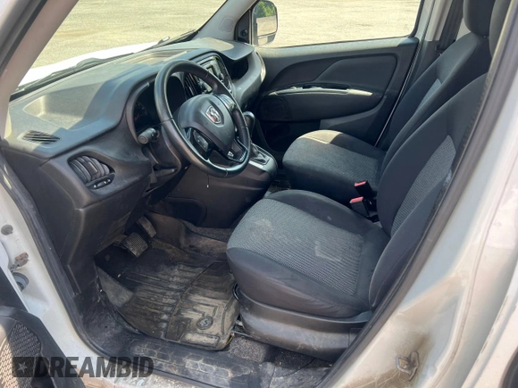 2015 Ram ProMaster City Cargo Tradesman with VIN ZFBERFAT4F6198307, listed as a Copart auction lot 72861144 with 201,779 mi miles and Clean Title. Bid and sale history available at DreamBid. Image 9.