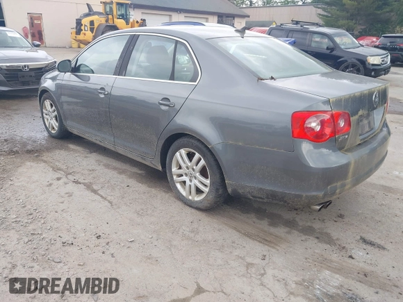 2007 Volkswagen Jetta 2.5 with VIN 3VWRF71K17M119579, listed as a IAAI auction lot 42526813 with 120,702 mi miles and . Bid and sale history available at DreamBid. Image 3.