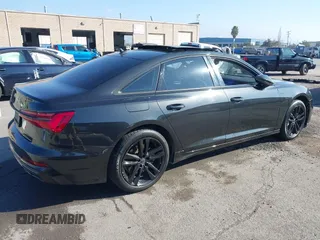 2019 Audi A6 Premium z VIN WAUK2AF24KN114636, wystawiony jako IAAI lot #41349069 z przebiegiem 62 084 mil mil oraz . Historia ofert i sprzedaży dostępna na DreamBid. Obrazek 4.