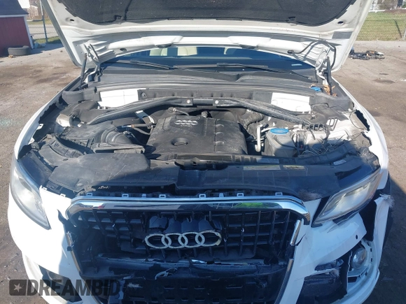 2014 Audi Q5 Premium Plus with VIN WA1LFAFP3EA106931, listed as a IAAI auction lot 41933150 with 140,104 mi miles and . Bid and sale history available at DreamBid. Image 10.