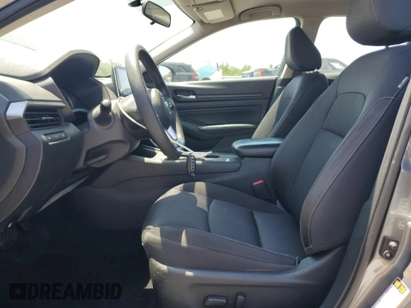 2019 Nissan Altima S z VIN 1N4BL4BVXKC249851, wystawiony jako Copart lot #57879115 z przebiegiem 111 561 mil mil oraz Szkoda całkowita • Salvage title. Historia ofert i sprzedaży dostępna na DreamBid. Obrazek 7.