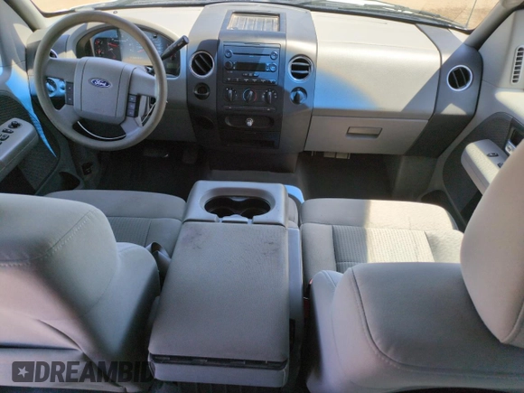 2007 Ford F-150 XLT with VIN 1FTRW12W37KD07142, listed as a Copart auction lot 61677585 with 193,758 mi miles and Clean title. Bid and sale history available at DreamBid. Image 8.