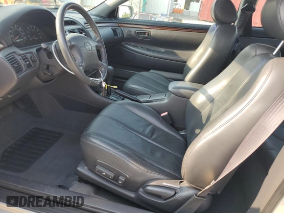 2000 Toyota Solara SE z VIN 2T1CF28P5YC267645, wystawiony jako Copart lot #60543605 z przebiegiem 58 938 mil mil oraz Szkoda całkowita • Salvage title. Historia ofert i sprzedaży dostępna na DreamBid. Obrazek 7.