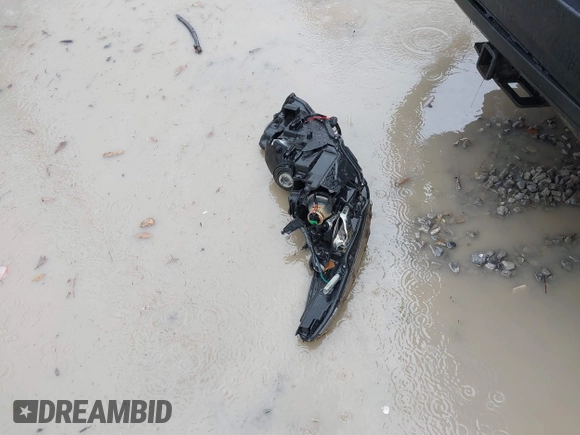 2019 Toyota Highlander SE с VIN 5TDKZRFH6KS566163, выставлен на аукционе IAAI как лот 41714920 с пробегом 87 132 миль миль и . История ставок и продаж доступна на DreamBid. Изображение 12.