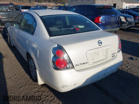2006 Nissan Altima 2.5 with VIN 1N4AL11D46N340014, listed as a IAAI auction lot 41697482 with 165,757 mi miles. Bid and sale history available at carsss.com. Image 3.