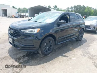 2022 Ford Edge SE z VIN 2FMPK4G91NBA59211, wystawiony jako IAAI lot #42450362 z przebiegiem 50 016 mil mil oraz . Historia ofert i sprzedaży dostępna na DreamBid. Obrazek 18.