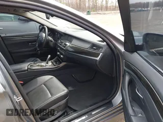 2013 BMW 5 Series 528i xDrive with VIN WBAXH5C55DD111408, listed as a IAAI auction lot 41954630 with 126,704 mi miles. Bid and sale history available at carsss.com. Image 5.