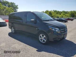 2018 Mercedes-Benz Metris Passenger z VIN WD4PG2EE1J3490089, wystawiony jako Copart lot #59262605 z przebiegiem 175 576 mil mil oraz Czysty tytuł • Clean title. Historia ofert i sprzedaży dostępna na DreamBid. Obrazek 4.