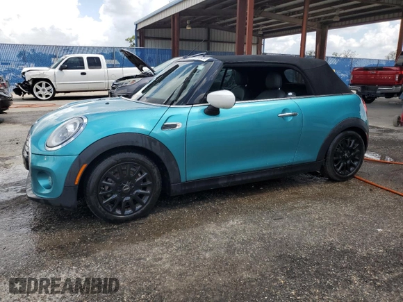 2020 MINI Convertible Cooper с VIN WMWWJ3C01L3M02100, выставлен на аукционе Copart как лот 67056434 с пробегом Не указан миль и На запчасти • Non repairable. История ставок и продаж доступна на DreamBid. Изображение 1.