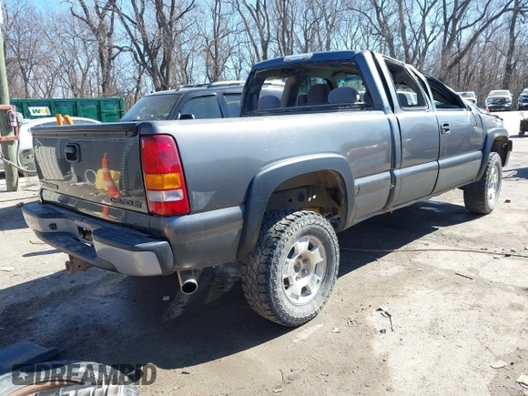 2000 Chevrolet Silverado 1500 LT with VIN 1GCEK19T8YE339669, listed as a IAAI auction lot 41668546 with 205,226 mi miles and . Bid and sale history available at DreamBid. Image 4.