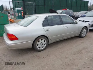 2003 Lexus LS 430 with VIN JTHBN30F630112725, listed as a IAAI auction lot 42023179 with Not Provided miles and . Bid and sale history available at DreamBid. Image 4.