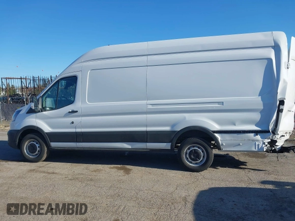 2024 Ford Transit Cargo z VIN 1FTBW3X89RKB49268, wystawiony jako IAAI lot #42081360 z przebiegiem 7 290 mil mil oraz . Historia ofert i sprzedaży dostępna na DreamBid. Obrazek 14.