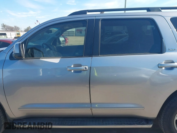 2010 Toyota Sequoia SR5 with VIN 5TDZM5G16AS002051, listed as a IAAI auction lot 41313149 with 182,666 mi miles. Bid and sale history available at carsss.com. Image 14.